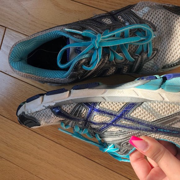 Asics Running shoes size 6 - Picture 2 of 2